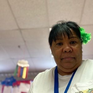 Meet your Posher, Cynthia